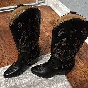 Black Cowboy Boots
